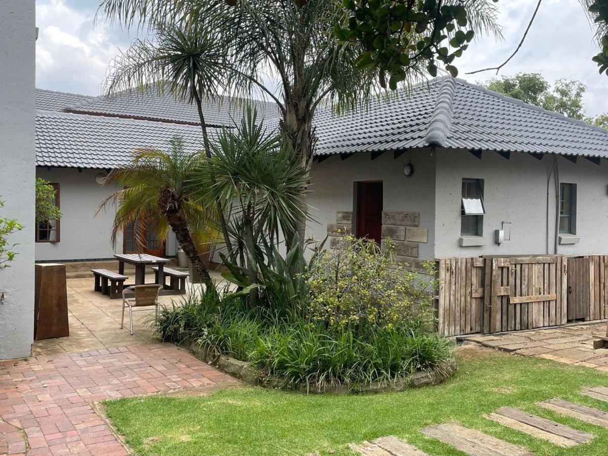 Africa Footprints Lodge Kempton Park Luaran gambar