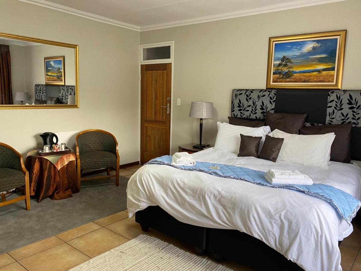 Africa Footprints Lodge Kempton Park Bilik gambar